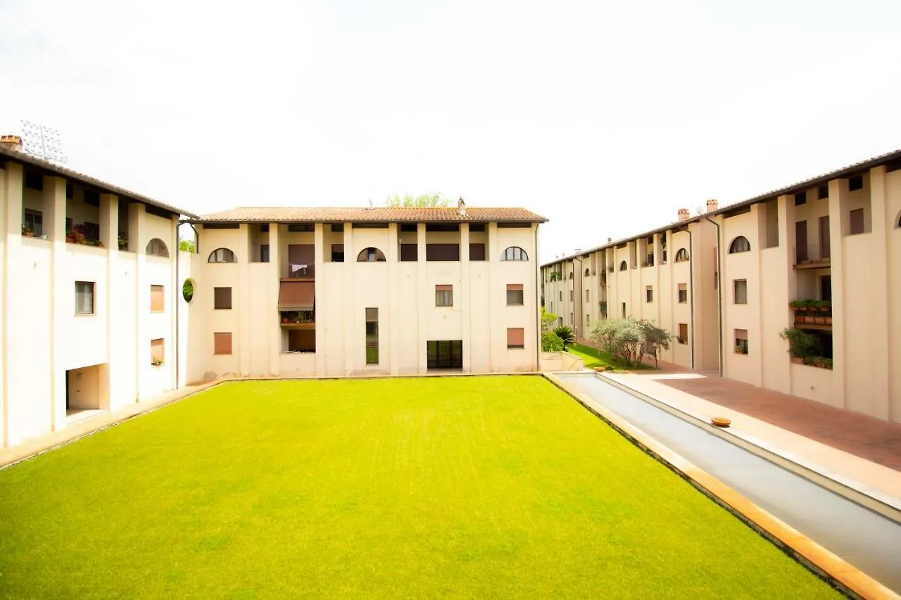 Innpisarentals 2- Pisa Books & Tower Apartment 0*,  Italia