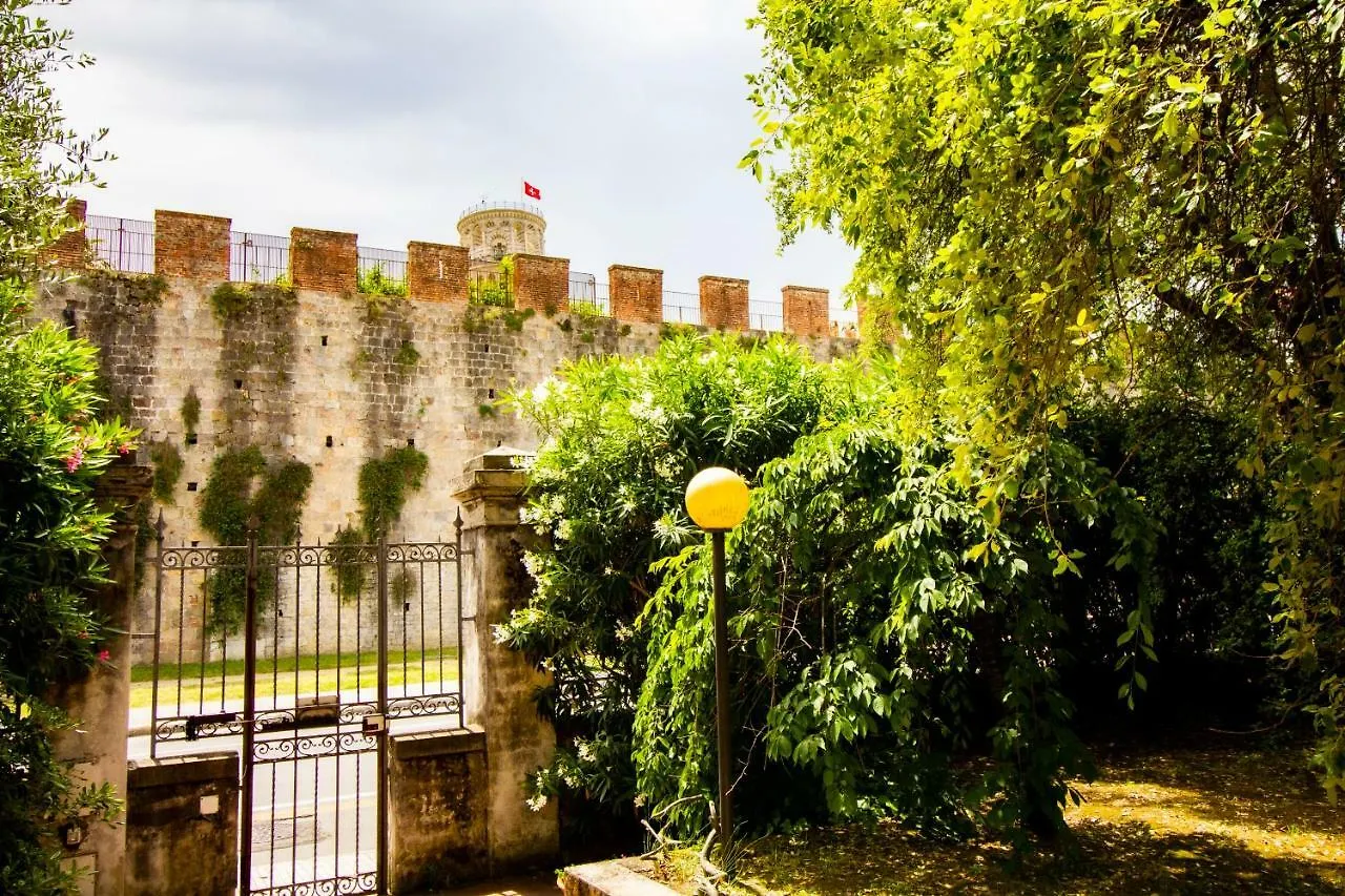 Innpisarentals 2- Pisa Books & Tower Apartment Italia